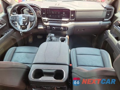 Zdjęcie 8 z 13 samochodu: 2026 GMC SIERRA K1500 SLT VIN:3GTUUDEL8TG162636 - miniatura
