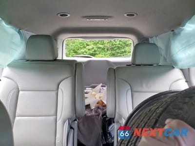 Zdjęcie 10 z 13 samochodu: 2022 GMC ACADIA SLT VIN:1GKKNML45NZ181555 - miniatura