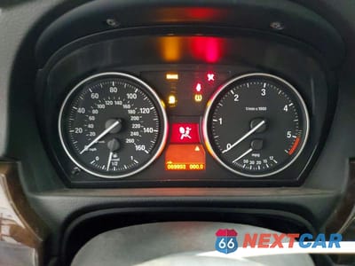 Zdjęcie 9 z 12 samochodu: 2011 BMW 335 D VIN:WBAPN7C59BA950092 - miniatura