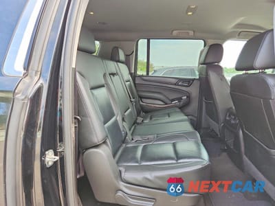 Zdjęcie 11 z 13 samochodu: 2018 CHEVROLET SUBURBAN VIN:1GNSKHKC4JR238611 - miniatura