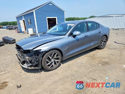 2019 VOLVO S60 T6 MOMENTUM 7JRA22TK3KG004305 - główne zdjęcie licytacji z USA - miniatura