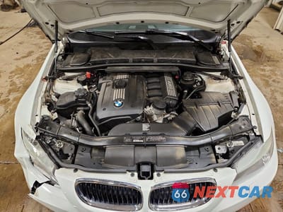 Zdjęcie 11 z 12 samochodu: 2011 BMW 328 XI SULEV VIN:WBAPK5G51BNN31718 - miniatura