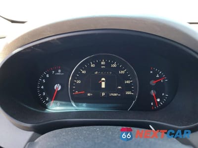 Zdjęcie 9 z 13 samochodu: 2017 KIA SORENTO SX V6 VIN:5XYPK4A50HG226975 - miniatura