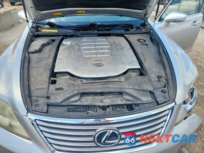 Zdjęcie 11 z 13 samochodu: 2010 LEXUS LS 460 VIN:JTHCL5EF2A5008098 - miniatura