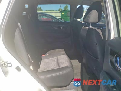 Zdjęcie 11 z 14 samochodu: 2018 NISSAN ROGUE SV VIN:KNMAT2MV3JP616510 - miniatura