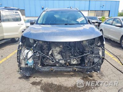 Piąte zdjęcie samochodu w środku: 2018 NISSAN ROGUE SV VIN:5N1AT2MV1JC791535 - miniatura