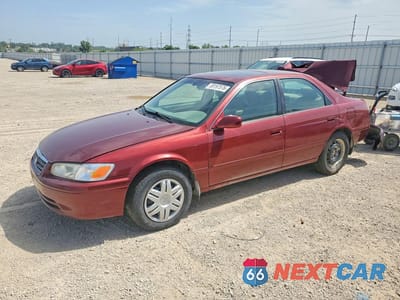 2001 TOYOTA CAMRY LE 4T1BG22K21U851107 - główne zdjęcie licytacji z USA - miniatura
