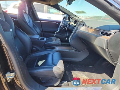 Zdjęcie 7 z 12 samochodu: 2017 TESLA MODEL S VIN:5YJSA1E26HF197016 - miniatura