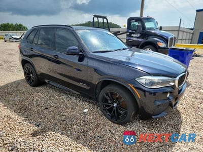 Czwarte zdjęcie samochodu z boku: 2017 BMW X5 SDRIVE35I VIN:5UXKR2C3XH0W43126 - miniatura