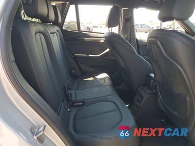 Zdjęcie 11 z 13 samochodu: 2018 BMW X1 XDRIVE28I VIN:WBXHT3C38J3H30536 - miniatura