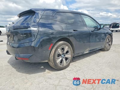 Trzecie zdjęcie samochodu z tyłu: 2024 BMW IX XDRIVE50 VIN:WB523CF05RCR52749 - miniatura