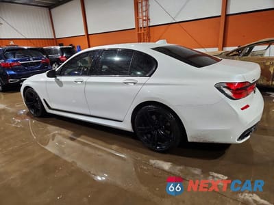 Drugie zdjęcie samochodu z przodu: 2016 BMW 750 XI VIN:WBA7B0C52GGF92213 - miniatura