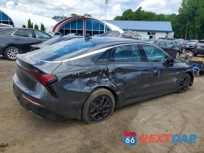 Trzecie zdjęcie samochodu z tyłu: 2025 KIA K5 LXS VIN:KNAG24J74S5294324 - miniatura