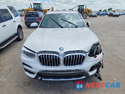 Piąte zdjęcie samochodu w środku: 2021 BMW X3 XDRIVE30I VIN:5UXTY5C06M9H70558 - miniatura