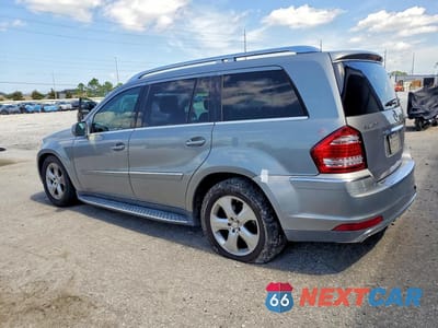Drugie zdjęcie samochodu z przodu: 2010 MERCEDES-BENZ GL 450 4MATIC VIN:4JGBF7BE4AA546073 - miniatura