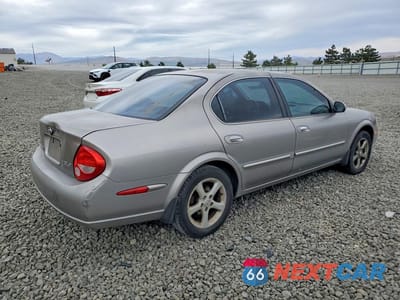 Trzecie zdjęcie samochodu z tyłu: 2000 NISSAN MAXIMA GXE VIN:JN1CA31A5YT204700 - miniatura