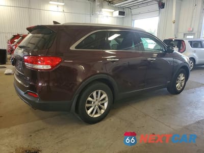 Trzecie zdjęcie samochodu z tyłu: 2016 KIA SORENTO LX VIN:5XYPGDA33GG080084 - miniatura