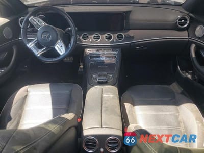 Zdjęcie 8 z 12 samochodu: 2019 MERCEDES-BENZ E 63 AMG-S 4MATIC VIN:WDDZF8KB4KA529831 - miniatura