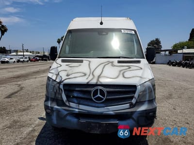 Piąte zdjęcie samochodu w środku: 2017 MERCEDES-BENZ SPRINTER 3500 DELIVERY VAN VIN:WD3PF1CD7HP547748 - miniatura