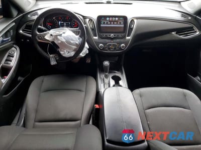 Zdjęcie 8 z 12 samochodu: 2017 CHEVROLET MALIBU LT VIN:1G1ZE5ST2HF118520 - miniatura