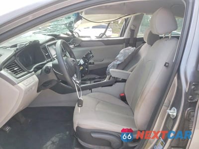 Zdjęcie 7 z 13 samochodu: 2018 HYUNDAI SONATA SE VIN:5NPE24AFXJH613094 - miniatura