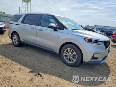 Czwarte zdjęcie samochodu z boku: 2023 KIA CARNIVAL LX VIN:KNDNB4H3XP6203989 - miniatura