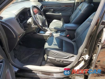 Zdjęcie 7 z 13 samochodu: 2018 MITSUBISHI OUTLANDER SE VIN:JA4J24A53JZ054268 - miniatura