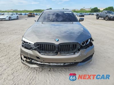 Piąte zdjęcie samochodu w środku: 2018 BMW 530 I VIN:WBAJA5C55JWA38215 - miniatura