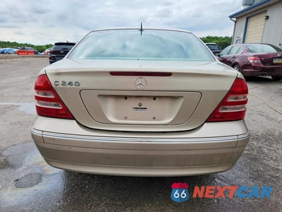 Zdjęcie 7 z 13 samochodu: 2003 MERCEDES-BENZ C 240 VIN:WDBRF61J23A405676 - miniatura