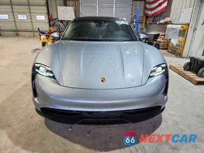 Piąte zdjęcie samochodu w środku: 2021 PORSCHE TAYCAN VIN:WP0AB2Y16MSA44542 - miniatura