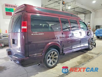 Trzecie zdjęcie samochodu z tyłu: 2018 CHEVROLET EXPRESS G2500 VIN:1GCWGAFGXJ1171513 - miniatura