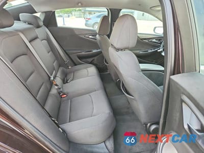 Zdjęcie 10 z 12 samochodu: 2020 CHEVROLET MALIBU LT VIN:1G1ZD5ST1LF071816 - miniatura