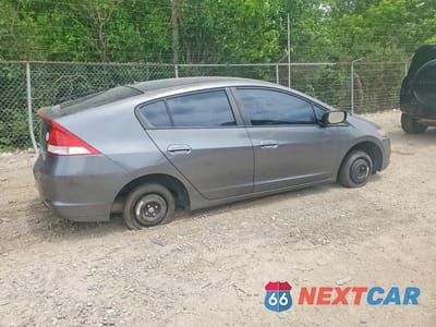 Trzecie zdjęcie samochodu z tyłu: 2011 HONDA INSIGHT EX VIN:JHMZE2H77BS004171 - miniatura