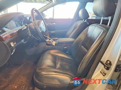 Zdjęcie 7 z 12 samochodu: 2007 MERCEDES-BENZ S 550 VIN:WDDNG71X87A074783 - miniatura