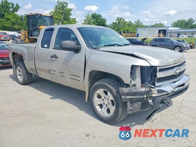 Czwarte zdjęcie samochodu z boku: 2009 CHEVROLET SILVERADO K1500 VIN:1GCEK19C89Z256950 - miniatura