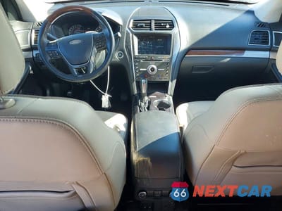 Zdjęcie 8 z 13 samochodu: 2018 FORD EXPLORER PLATINUM VIN:1FM5K8HT3JGB29058 - miniatura