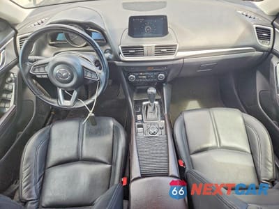 Zdjęcie 8 z 12 samochodu: 2018 MAZDA 3 TOURING VIN:3MZBN1V37JM172976 - miniatura