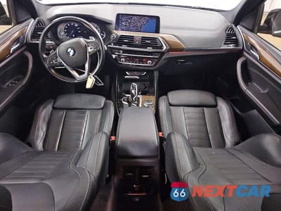 Zdjęcie 8 z 13 samochodu: 2019 BMW X3 SDRIVE30I VIN:5UXTR7C55KLF31720 - miniatura