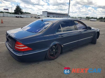 Trzecie zdjęcie samochodu z tyłu: 2000 MERCEDES-BENZ S 430 VIN:WDBNG70J1YA086877 - miniatura