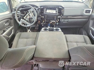 Zdjęcie 8 z 13 samochodu: 2017 NISSAN TITAN S VIN:1N6AA1EK2HN518012 - miniatura