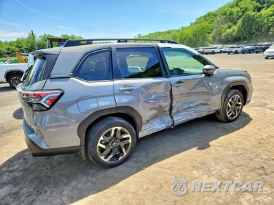 Trzecie zdjęcie samochodu z tyłu: 2025 SUBARU FORESTER LIMITED VIN:JF2SLDNC8SH565340 - miniatura