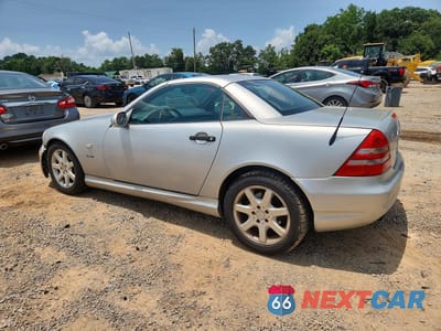 Drugie zdjęcie samochodu z przodu: 1999 MERCEDES-BENZ SLK 230 KOMPRESSOR VIN:WDBKK47F2XF097342 - miniatura