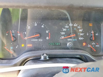 Zdjęcie 9 z 12 samochodu: 2002 JEEP WRANGLER / TJ SAHARA VIN:1J4FA59S12P768194 - miniatura