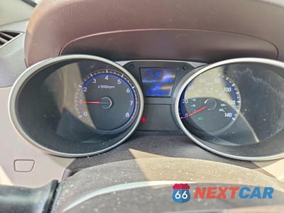 Zdjęcie 9 z 13 samochodu: 2014 HYUNDAI TUCSON SE VIN:KM8JU3AG6EU845193 - miniatura