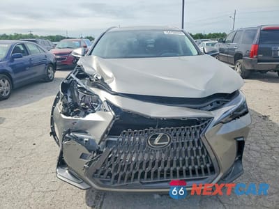 Piąte zdjęcie samochodu w środku: 2024 LEXUS NX 350H PREMIUM VIN:2T2GKCEZ2RC026499 - miniatura