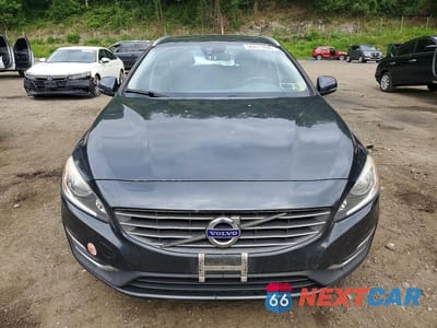 Piąte zdjęcie samochodu w środku: 2016 VOLVO V60 T5 PREMIER VIN:YV140MEK4G1307267 - miniatura