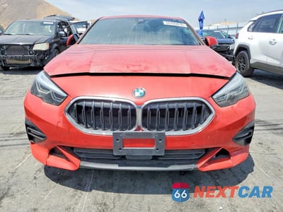 Piąte zdjęcie samochodu w środku: 2021 BMW 228XI VIN:WBA73AK03M7H58162 - miniatura