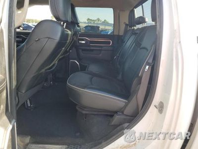 Zdjęcie 18 z 23 samochodu: 2020 RAM 2500 VIN:3C6UR5FL7LG110962 - miniatura