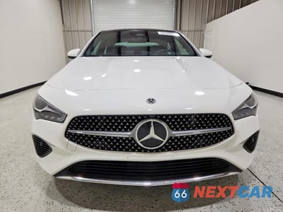 Piąte zdjęcie samochodu w środku: 2025 MERCEDES-BENZ CLA 250 VIN:W1K5J4GB6SN521978 - miniatura