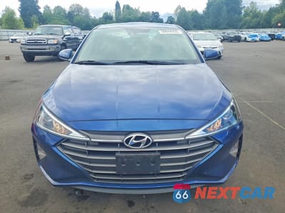 Piąte zdjęcie samochodu w środku: 2020 HYUNDAI ELANTRA SEL VIN:5NPD84LF7LH575625 - miniatura